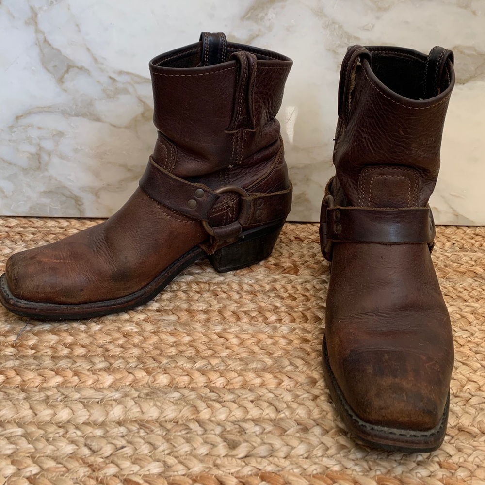 Frye Boots Harness 8R in Tan